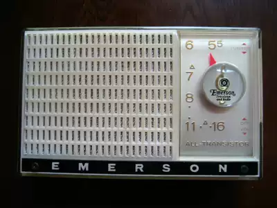 Early American EMERSON 555 TRANSISTOR RADIO Semiconductor Radio Collection Old RADIO