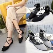Xuân 2019 phiên bản mới của Hàn Quốc của đôi sandal hoang dã Baotou quai nữ da lộn quai đen đế bằng đế thấp đế dày