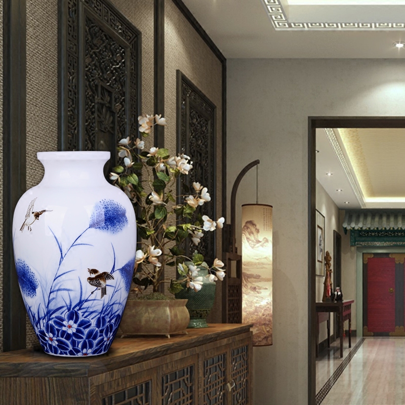 Jingdezhen ceramics thin foetus porcelain vase furnishing articles furnishing articles hand - made of blue and white porcelain painting of flowers and birds of new Chinese style living room decoration