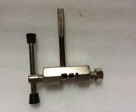 Mobile - motion bicycle chain tool Mobile bicycle maintenance tool Bicycle accessories