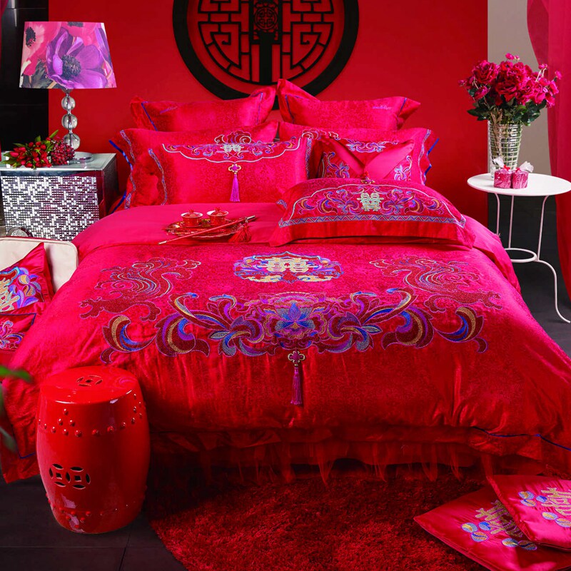 Much love counter bedding Fashion wedding bedding gift box sixteen pieces set Phoenix dance auspicious cloud