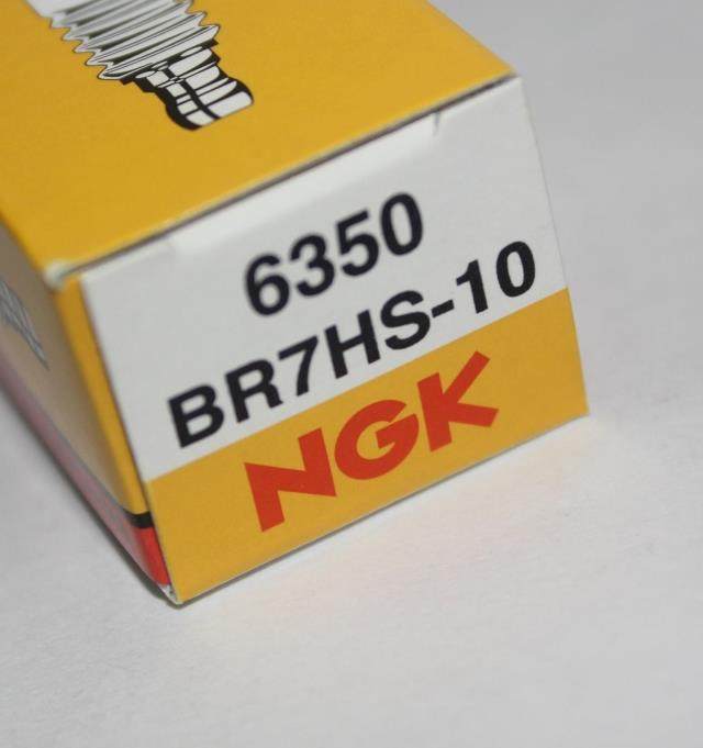 NGK spark plug BR7HS-10 suitable for mountain leaves lifeboat boat outboard Yacht Speedboat Stern