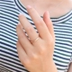 Nhật Bản và Hàn Quốc mịn màng mì chic chic tối giản học sinh đơn giản bằng thép titan vàng hồng đuôi đỏ nhẫn ngón tay nhỏ gió lạnh nhẫn cartier Nhẫn