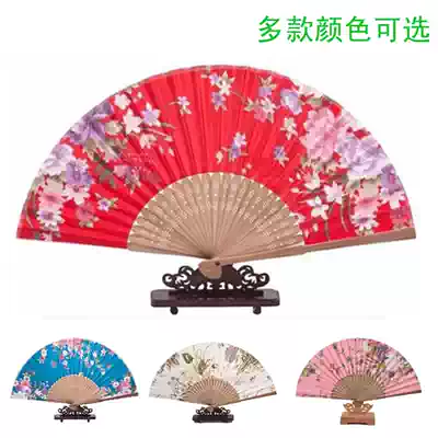 Chinese style female fan Hangzhou gift fan Craft fan Folding fan Cheongsam dance silk fan Bamboo fan Jiangnan rhyme Manting Fang fan