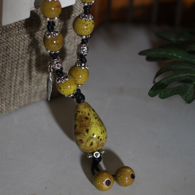 Brown sweater pendant fashion personality high-end clothes sweater pendant Ceramic necklace clothes pendant