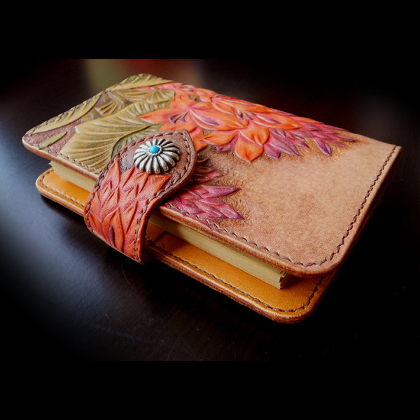 Handmade leather high - end gift male bag female bag tailored cow fur carving painting water floating lotus A7 notebook