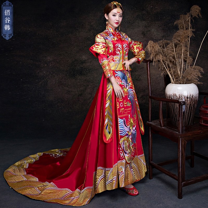 秀禾服新娘2019新款结婚敬酒服旗袍中式嫁衣红色大拖尾喜服龙凤褂看买家秀Kanmjx.com