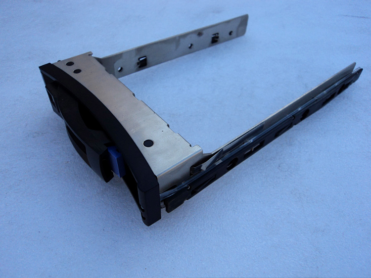 Original Lenovo R525 bracket 3 5 inch bracket server hard disk bracket shelf bracket spot