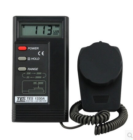Taiwan Teisee TES1332A accurate measurement of brightness meter photometer illuminance meter TES-1332A