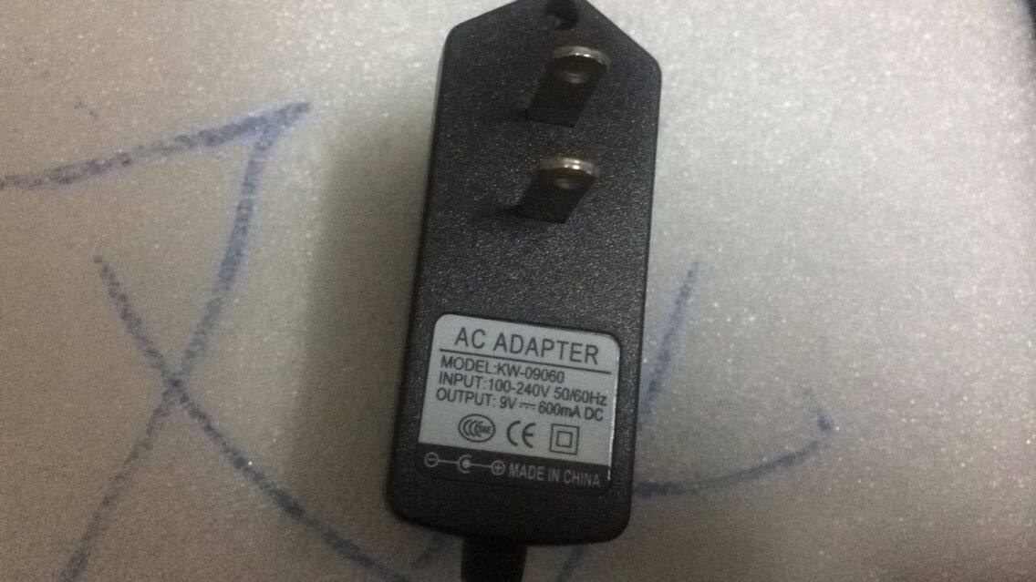 9V0 6A Power supply 5 5 * 2 5-port switching power supply adapter 9v600ma wireless router power supply