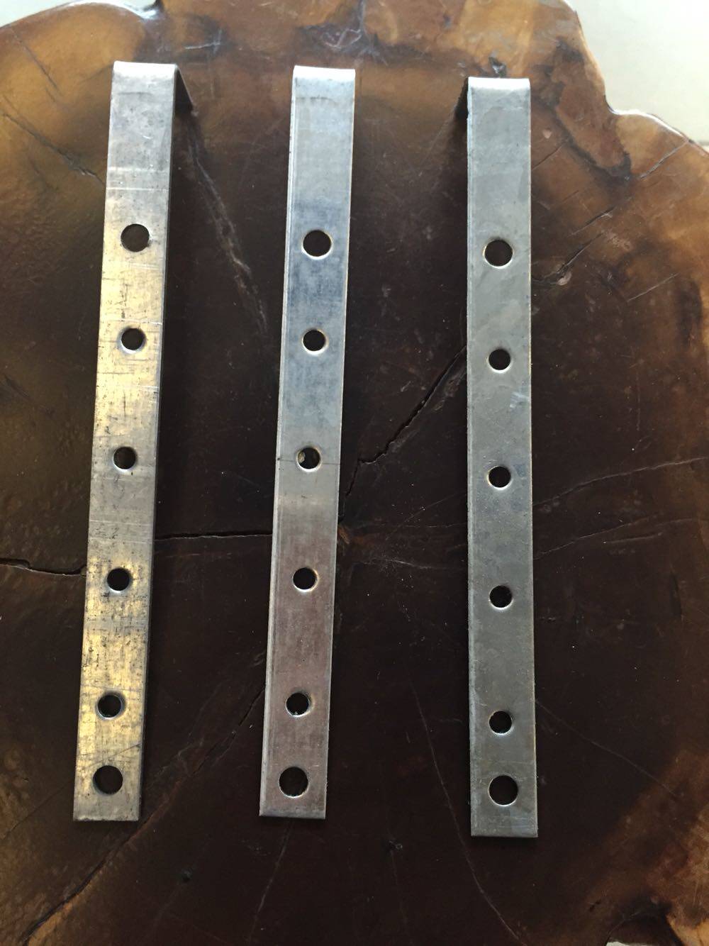 Partition wall ceiling light steel keel accessories modeling top pendant 7-character hanging 7-character buckle can be processed according to demand