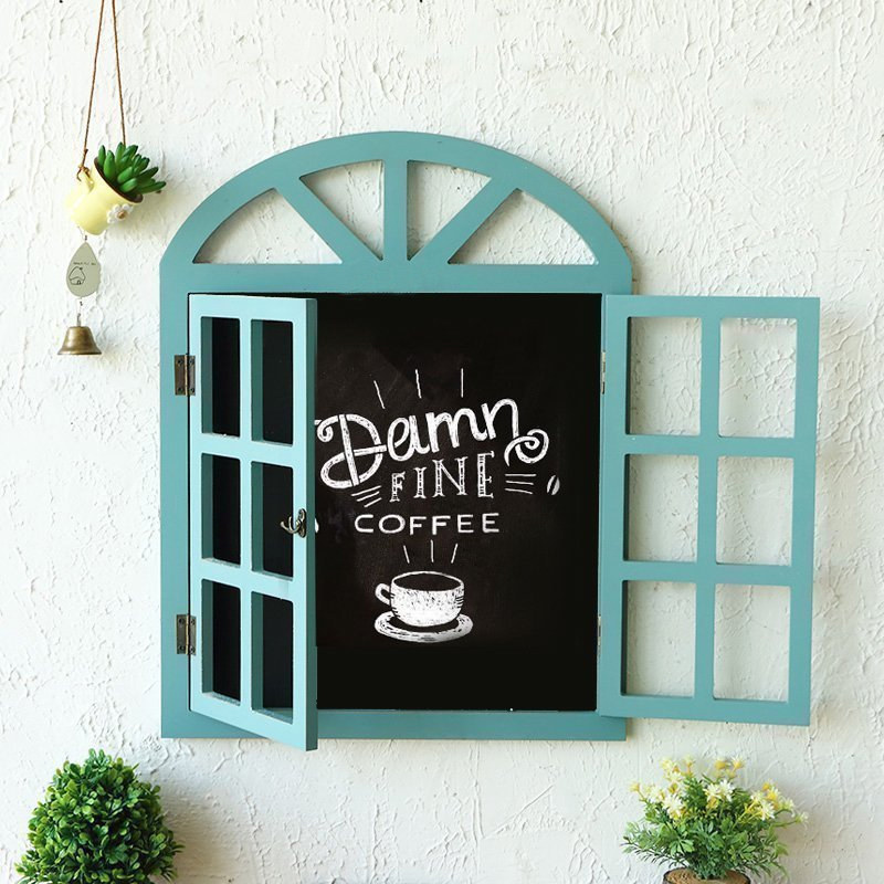 ��ĽС����ʽС�ڰ���λ��κڰ崰