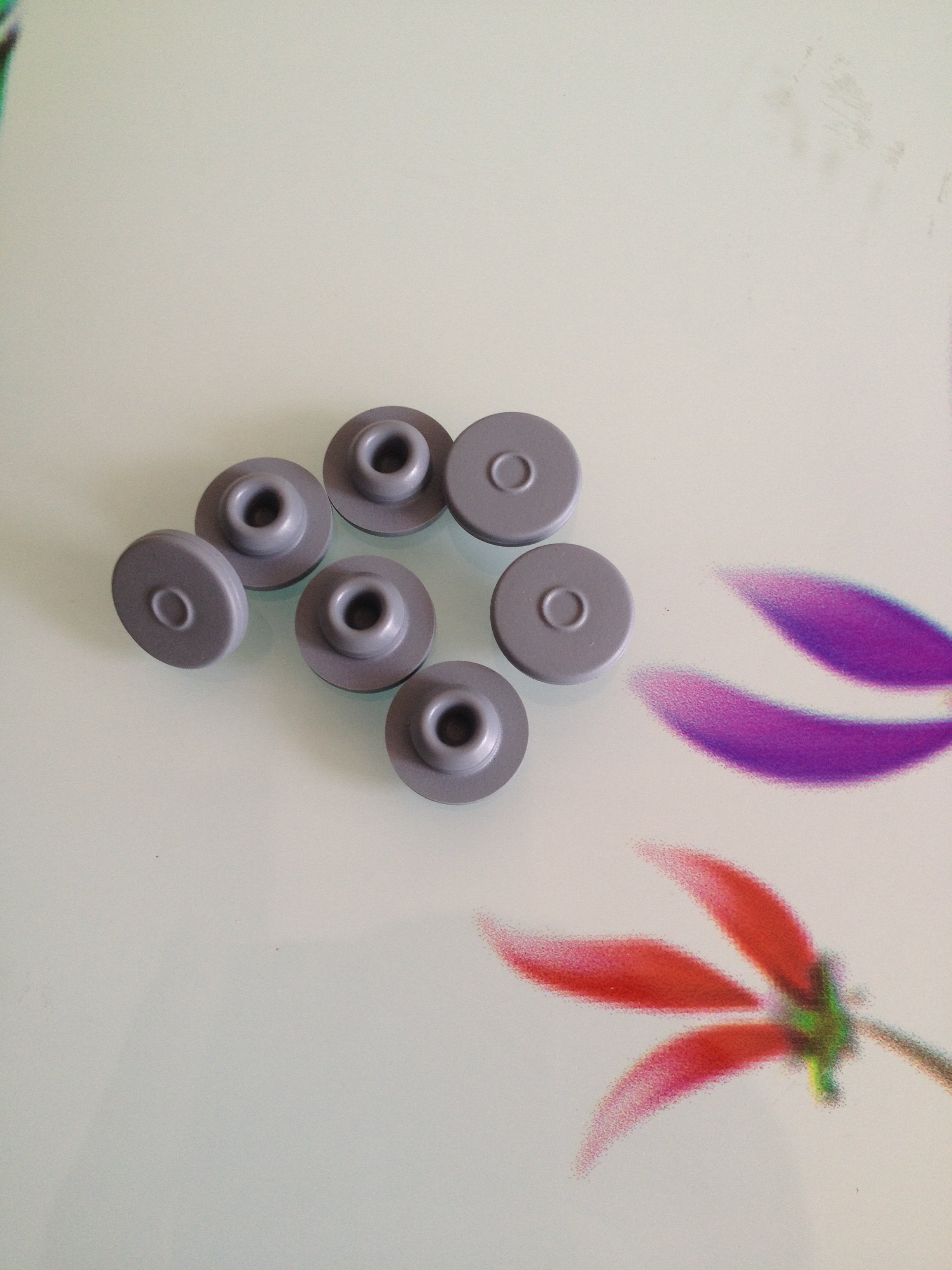 13mm coated rubber stopper Xilin bottle with coated rubber stopper for small sample bottle