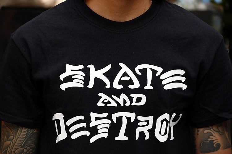 THRASHER SKATE AND DESTROY Classic slogan short T US imported pure cotton black