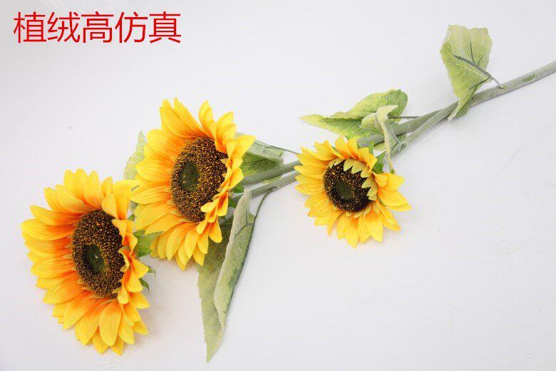Simulation of sunflower 3 large sunflower blossom dry flower decorated with flower art