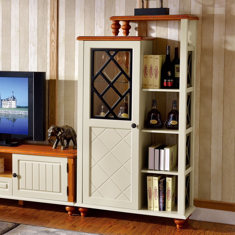 �ͱ�ɭ���к�ľ�ʾƹ�JG102�Ұ�ɫ