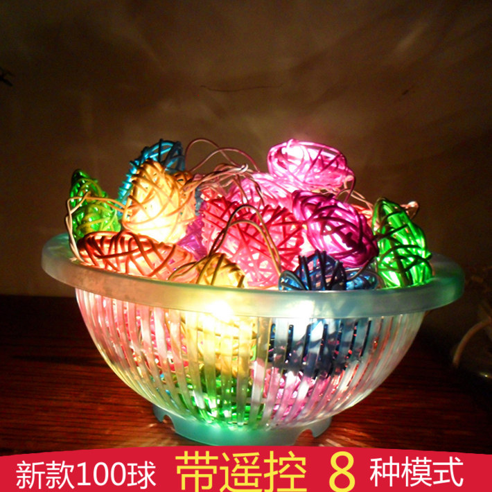 ʫ���̩��ʥ��װ�ε�