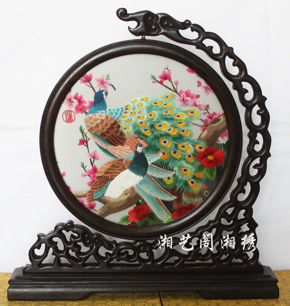 Su embroidery Shu embroidery Xiang embroidered 20 bifacial embroidered peacock home office swing piece Hunan special production Double eleven Special