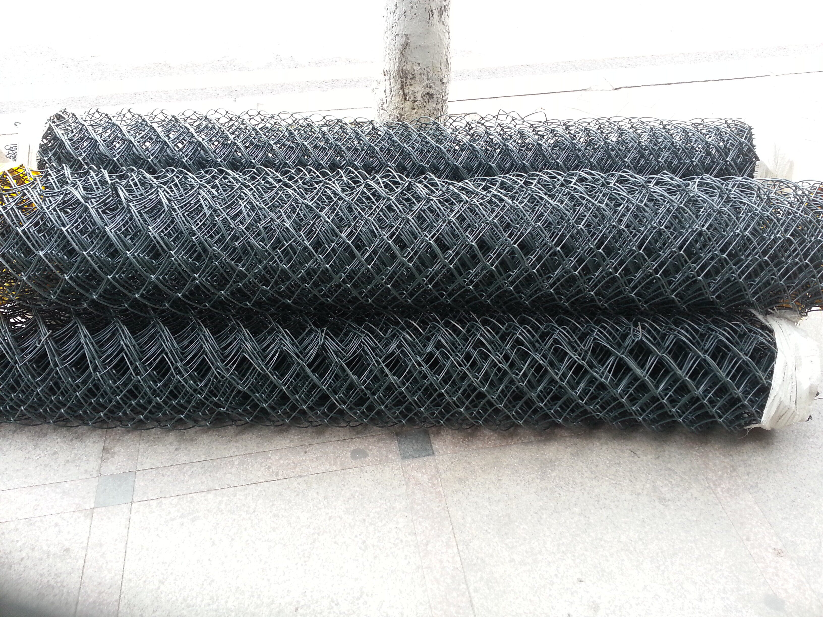 Diamond plastic coated hook net dip net PVC plastic coated fence hook flower net Stadium fence stadium fence net