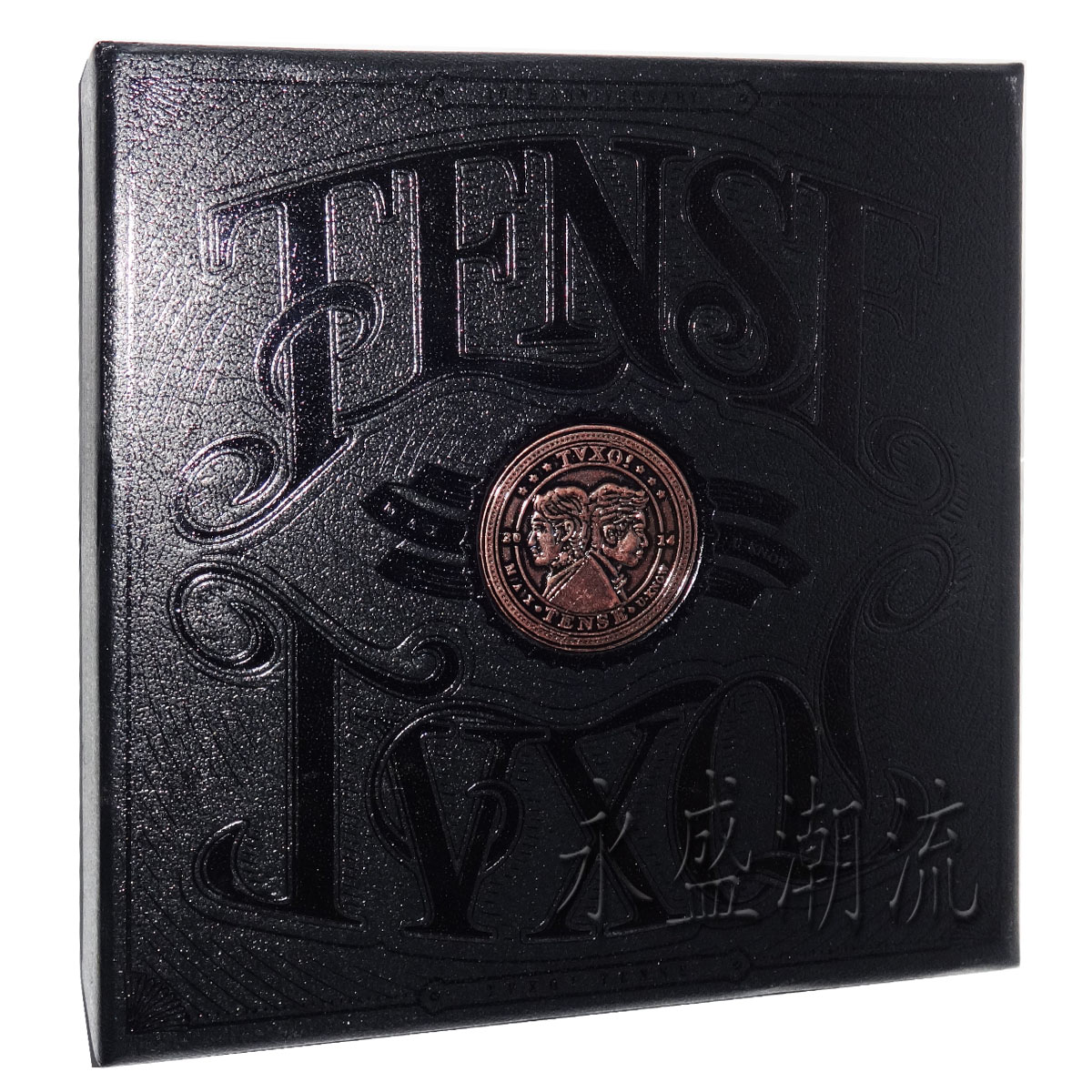 正版专辑|东方神起7辑:紧张TENSE 黑版(CD+60页写真书+1签名卡)