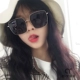 Kính râm đỏ vuông vuông nữ mặt tròn retro 2018 phiên bản Hàn Quốc Zhou Yang Qing kính râm hộp lớn kính râm kính nam khung