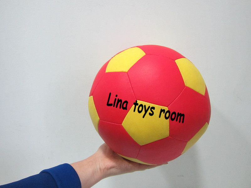 Football No. 5 football outdoor toy filling cotton ball foreign trade Toy Standard Football Special Price (3 colors optional)