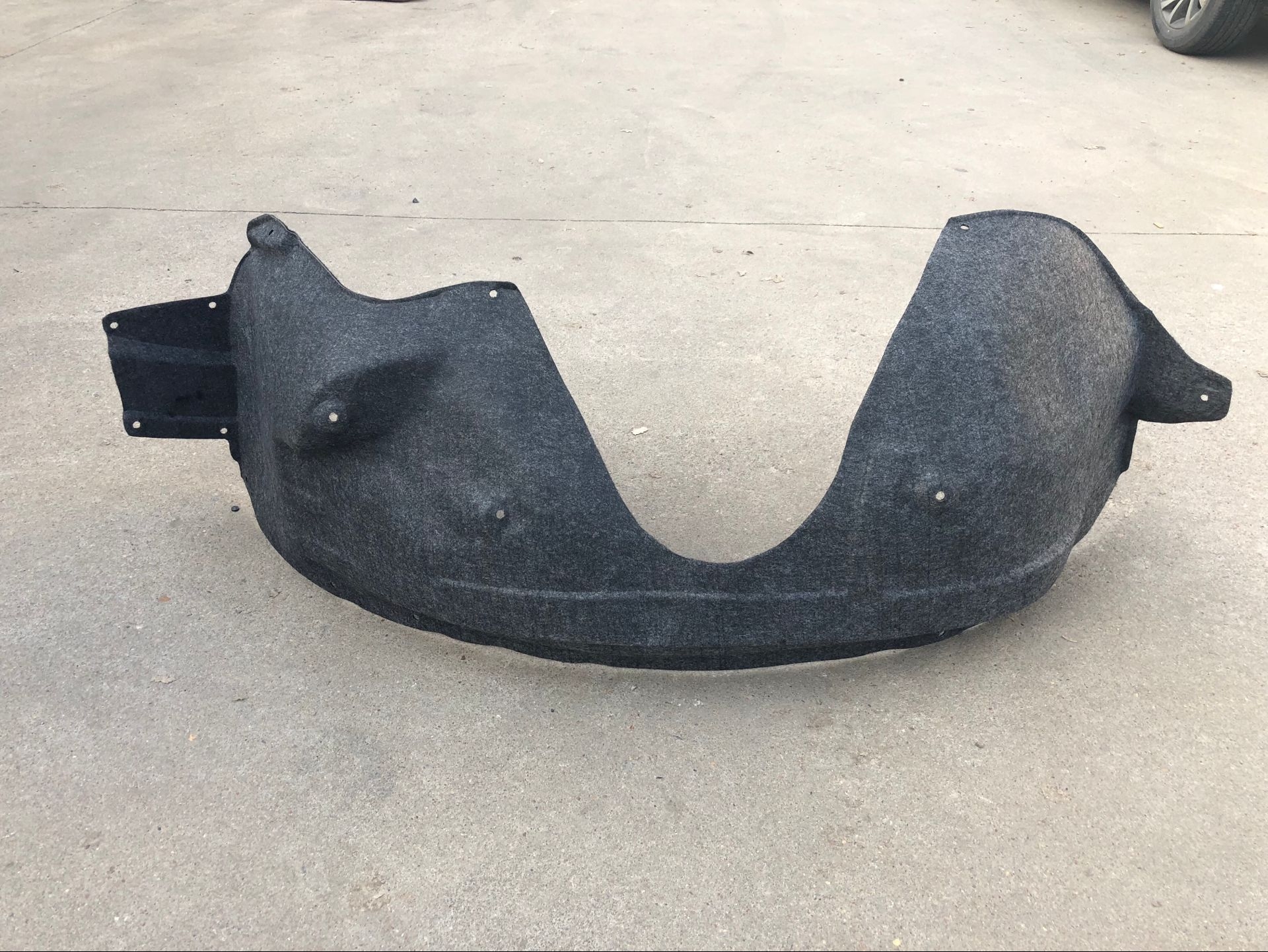 Suitable for Zotye SR7 fender lining front wheel Fender splash guard SR7 fender lining flannel