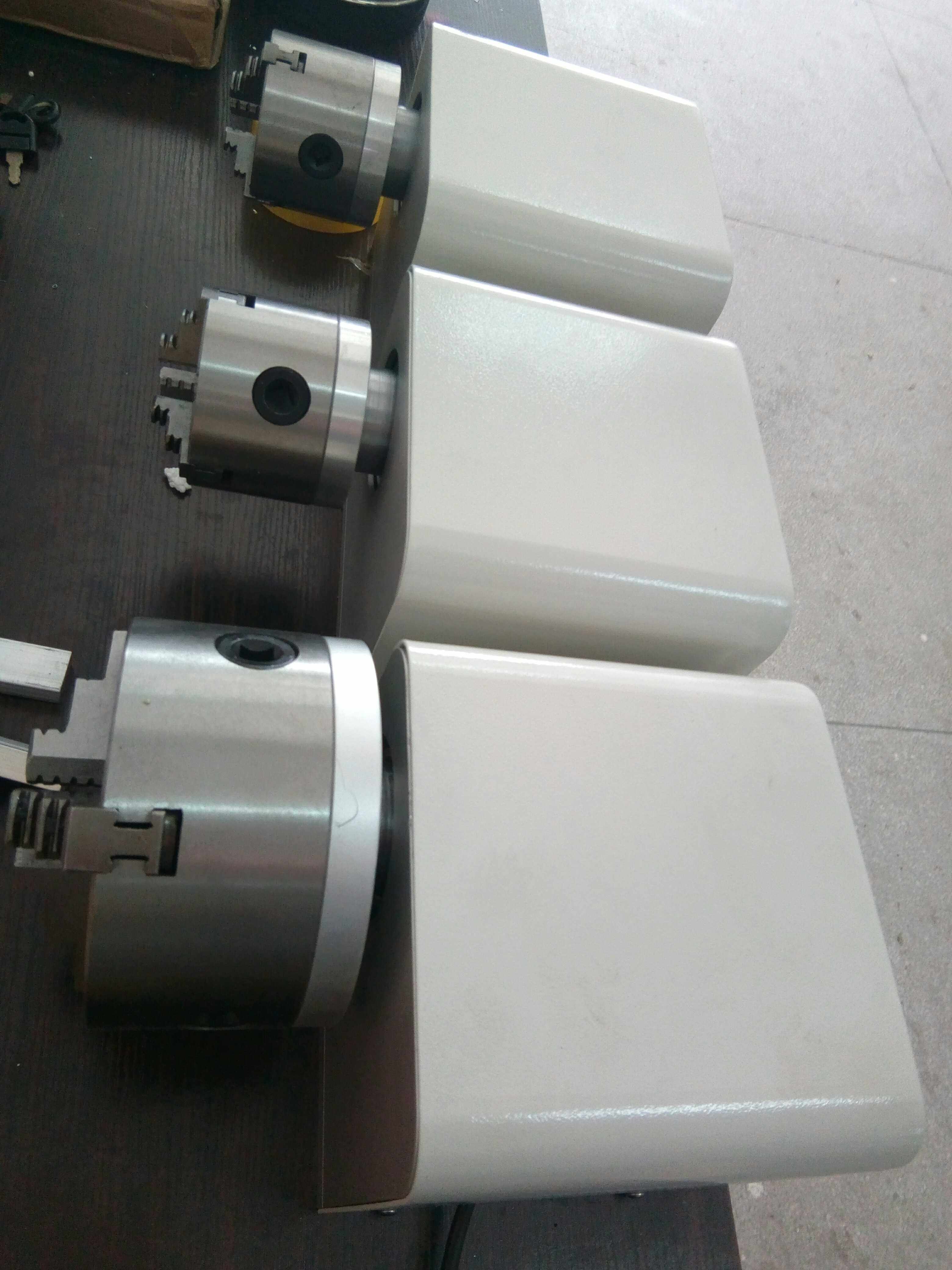 Special rotary fixture for pipe cutting Stepper motor rotary shaft Long pipe laser cutting rotary table