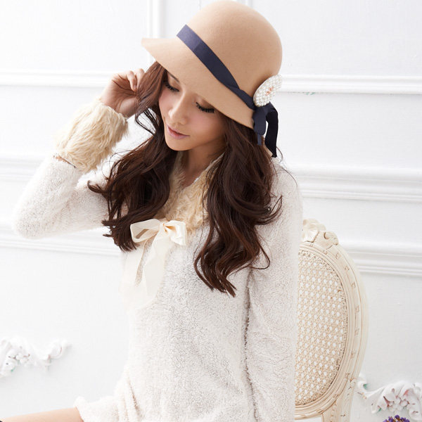 台湾官网直邮进口[熊衣裤语]A104素面毛料附领巾袖套设计长上衣/