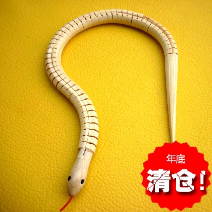 Hot selling wooden snake toy snake nostalgic toy after 80s scary toy long version 49 cm toy