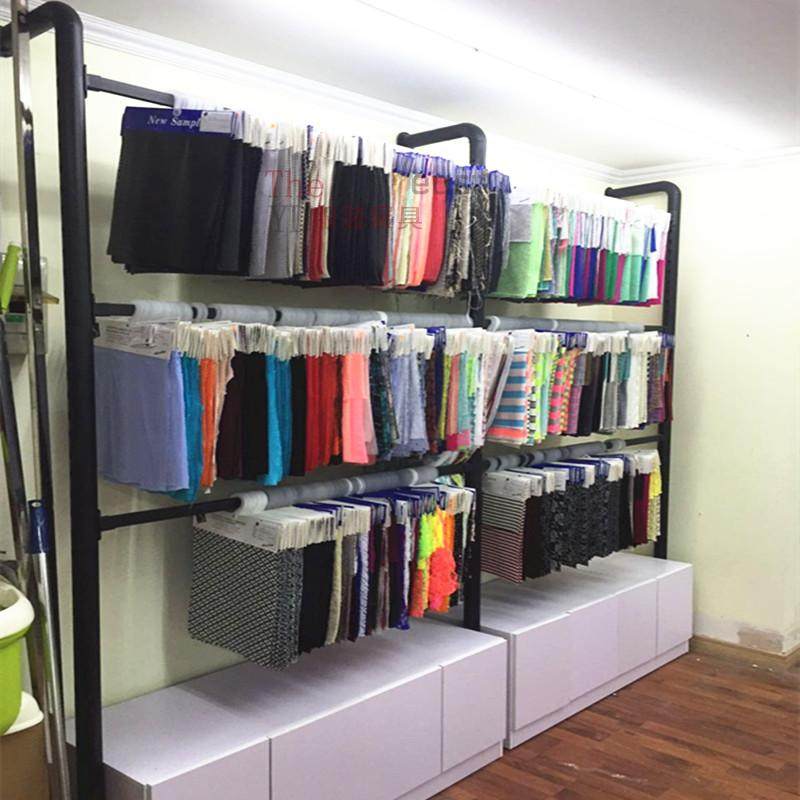 Стенды выставки heimtextil во франкфурте. Стенды для выставки тканей. Текстиль магазин тканей. Ткань для стендов. Стенд для тканей.