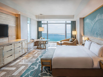 Sea view room of the Hotel Royal Club of Atlantis (large bed)