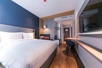 Holiday Inn Express Shanghai Tangzhen Holiday Inn Standard Room