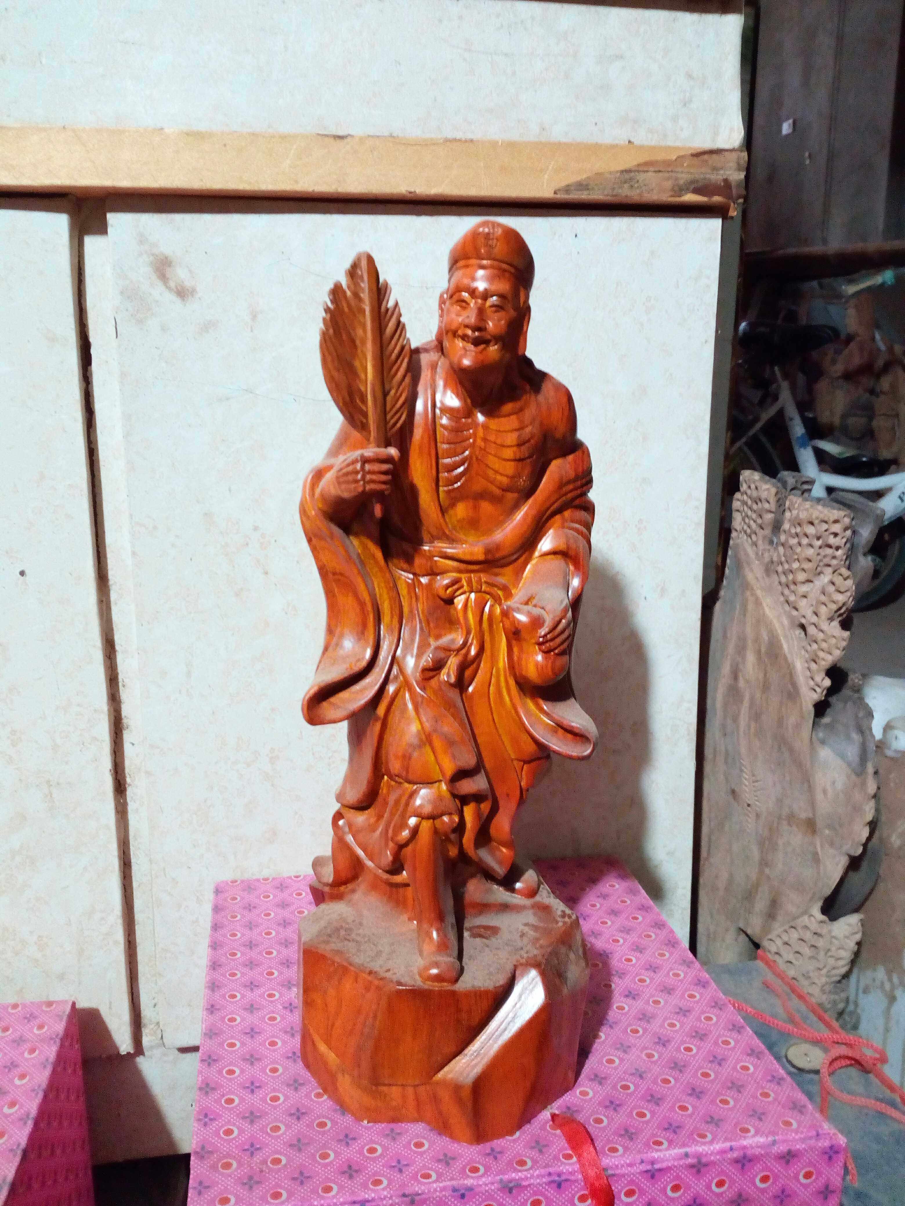 Flower Wood carving Jizu Lunglong Hall Household Request Buddha Safe to offer a piece of black sandal palm recommended new