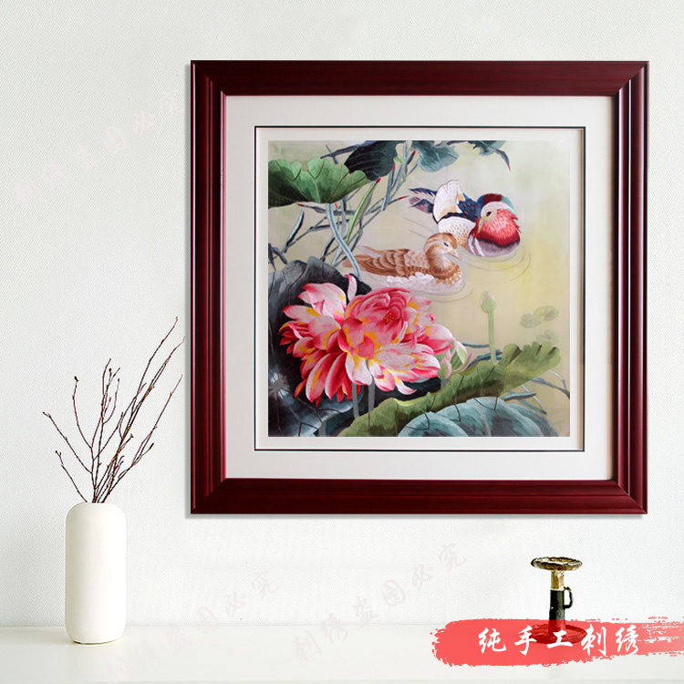 Ou embroidered mandarin ducks play in the water wedding room new house wedding decoration painting pure hand embroidery single-sided embroidery craft gift decoration display gift