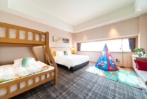 Xiamen Yiju Hotel Luxury Childhood