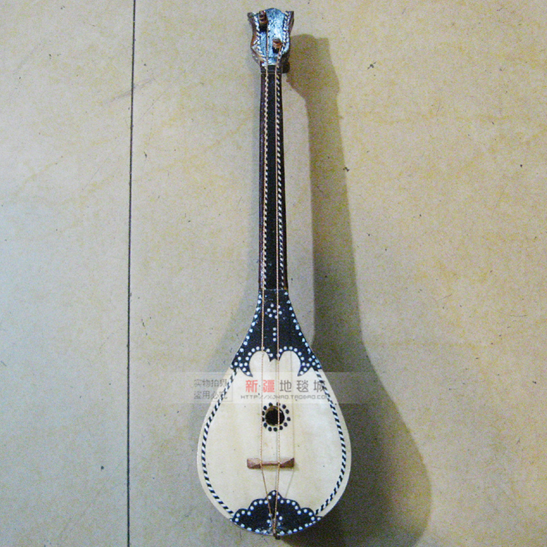 Xinjiang ethnic minority Kazakh handmade local musical instrument Dongbula playing standard piano conference gift