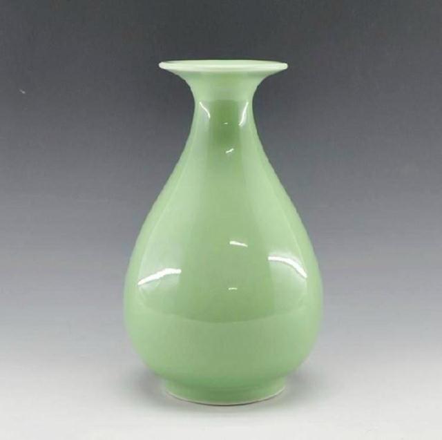 Jingdezhen ceramic shadow green glaze small vase Guanyin bottle jade net bottle for Buddha home jewelry craft living room ornaments