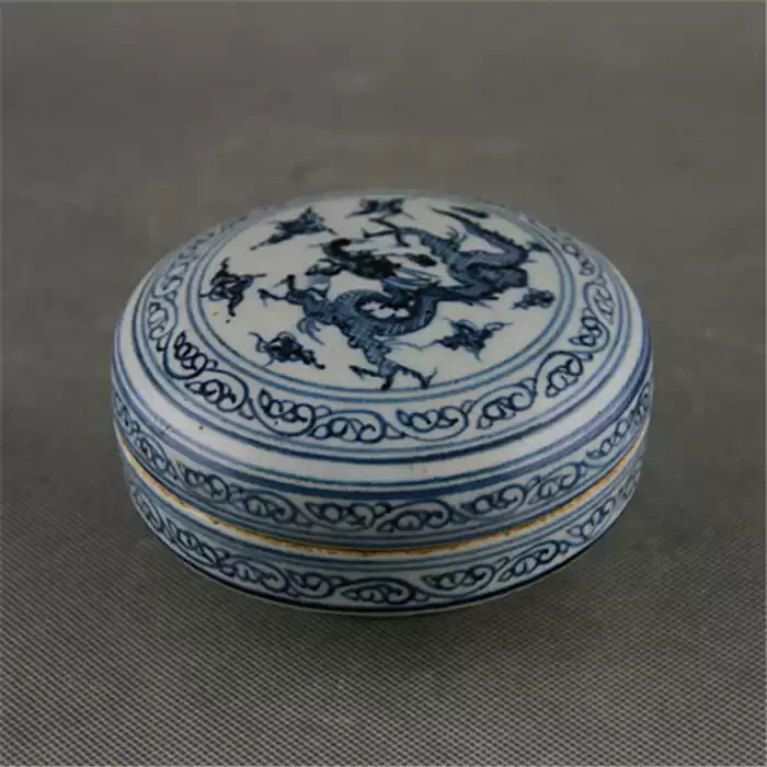 ♦中国古陶磁 青花 長方形印盒 盒子 染付 印泥入 古玩 古美術品 骨董品 明代全手工青花龙纹印泥盒粉盒做旧仿出土古瓷器古玩古董收藏摆件-淘宝