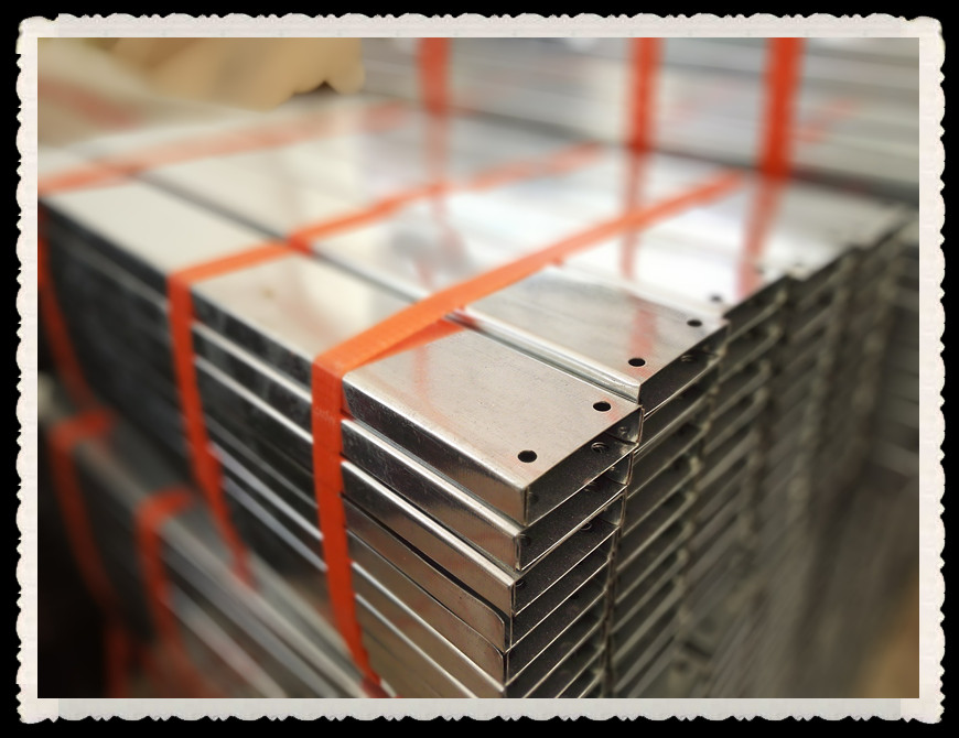 LED display back strip LED back strip keel LED display LED display U-shaped light steel back strip 3 pieces high