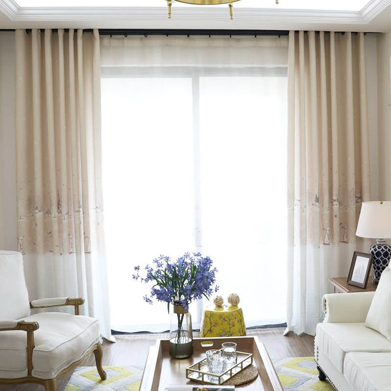 ������Ȼ��С����ӡ���ڹⴰ��