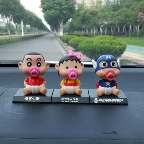 蜡笔小新樱桃小丸子美国队长创意摇头公仔车饰玩偶汽车摆件玩具