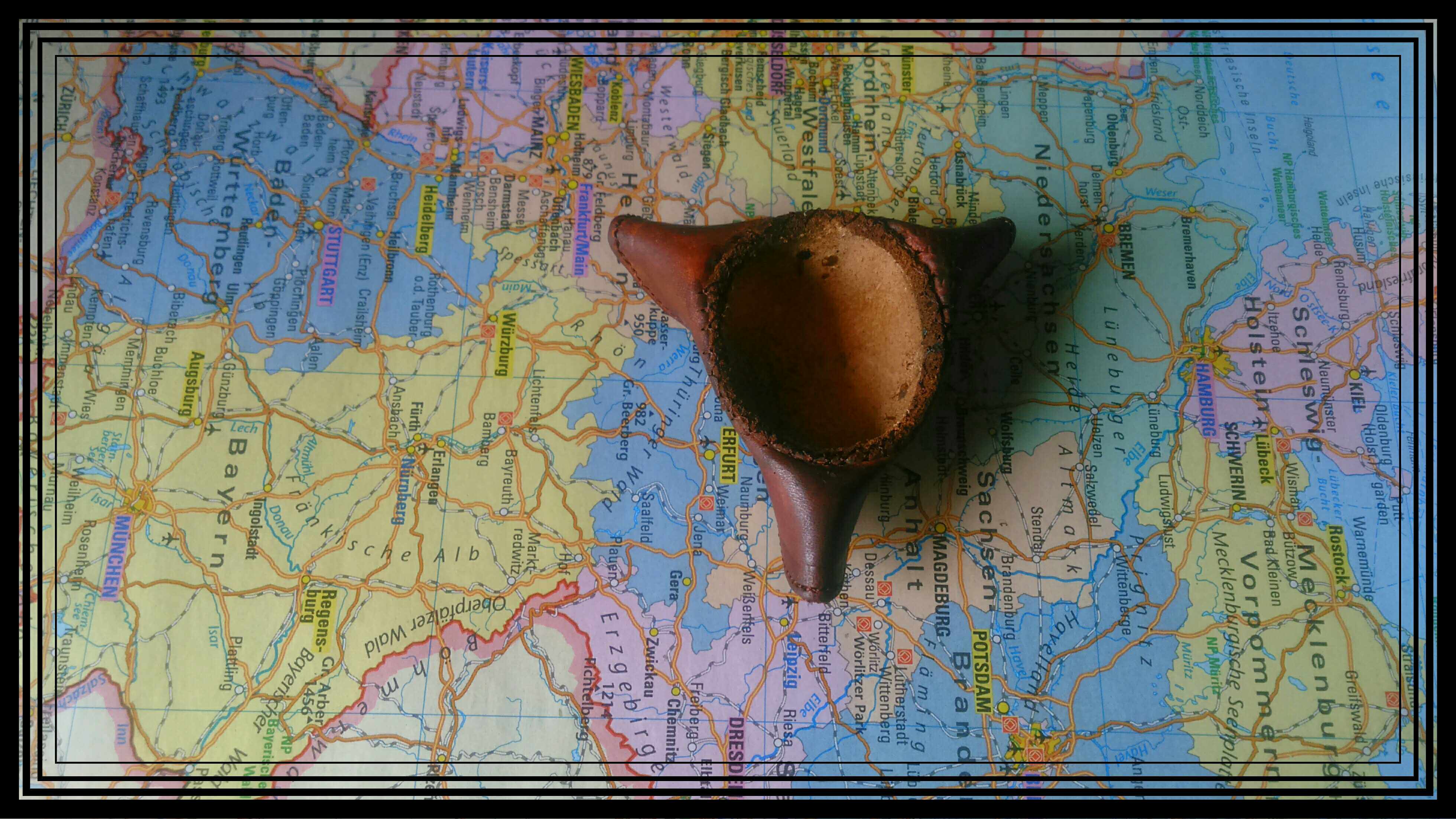 1:-6 triangular cap with a set of