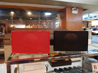 Bluetooth apple speaker