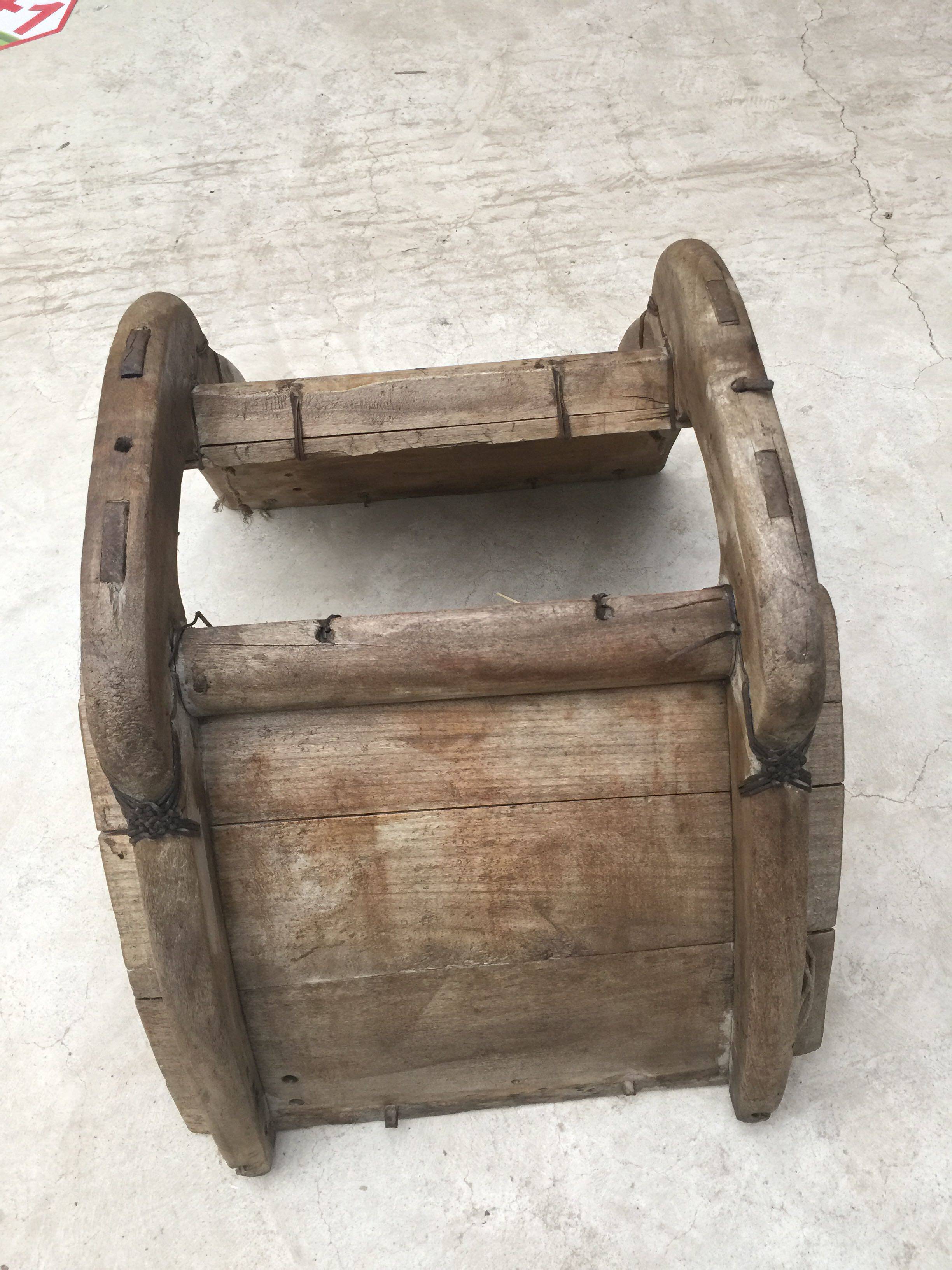 Folk old object saddle Nostalgic old object saddle farmhouse retro decoration decoration antique antique collection