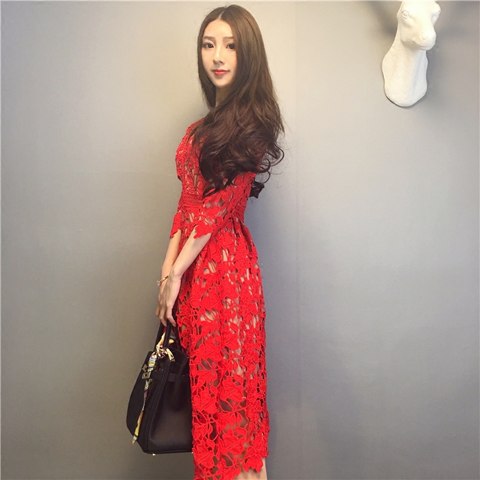春秋季女装v领长袖名媛气质显瘦镂空礼服蕾丝红色连衣裙a字中长款