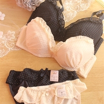 New three-dimensional dots thin dots low chicken heart collar large size E-cover bra small chest gather underwear cute chiffon edge set
