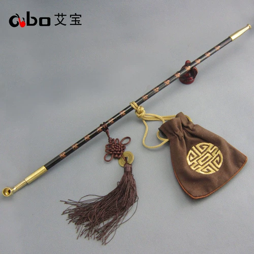 Старомодная длинная мужская латунная курительная трубка