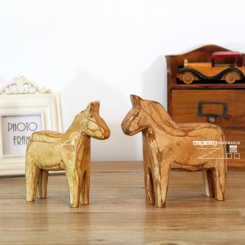 Nordic Trojan Horse Pendulum Pieces Wood Carving Retro Wood Animal Small Horse Craft Gift Hem Decorated Home Decoration Wedding Gift Furnishing