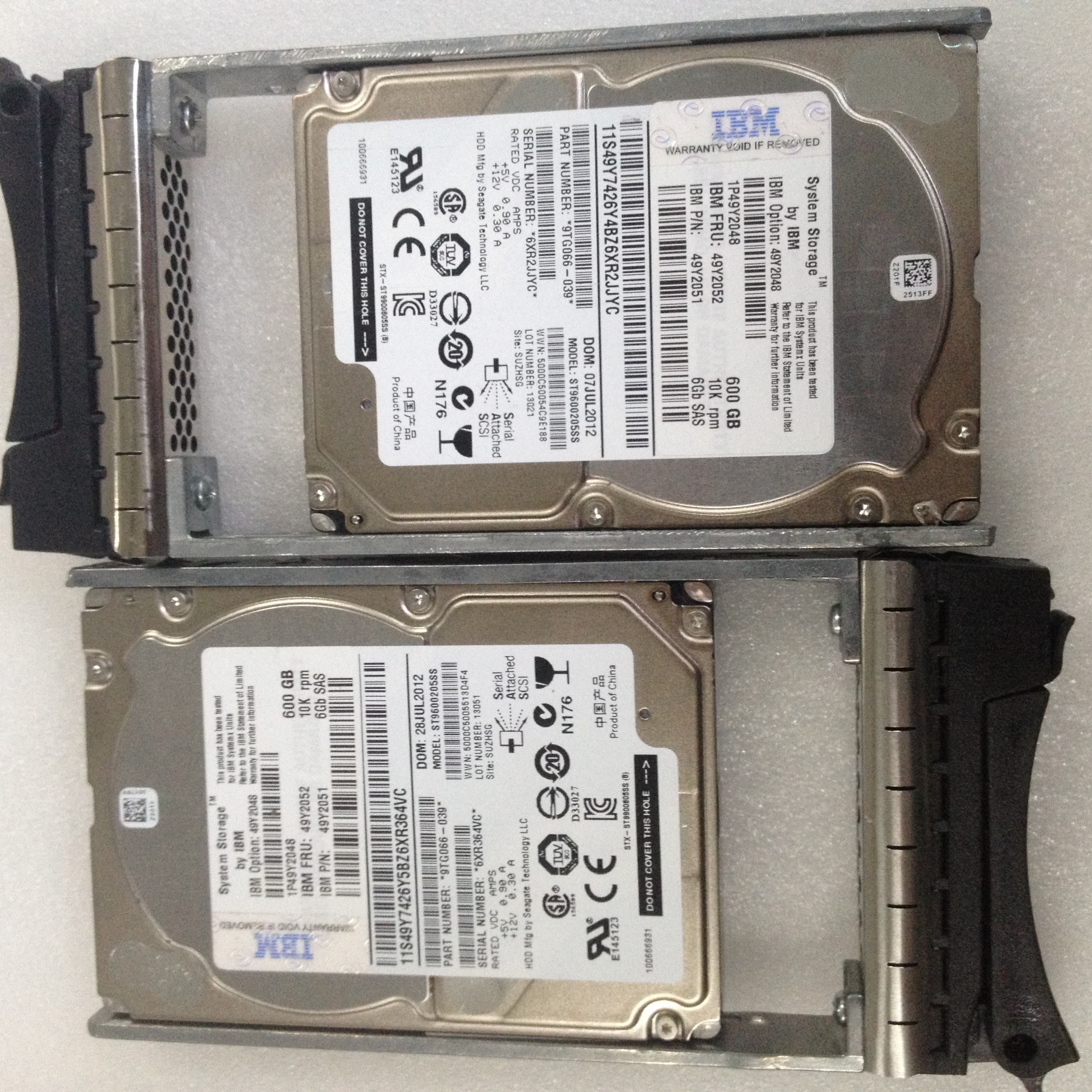 IBM 49Y2048 5220 600G 10K SAS 2 5 49Y2052 HDD DS3524